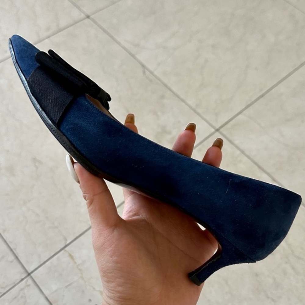 Miu Miu Navy sude heels - Picture 4 of 5